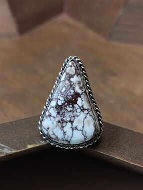 White and Brown Teardrop Stone Statement Ring